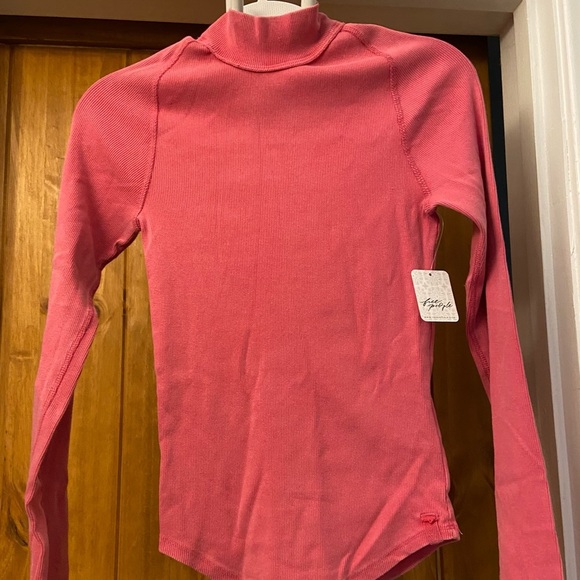 Free People Tops - Free People pixie Long Sleeve T-shirt In Hollyhock Size Small Cotton